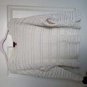 Pre owned Vince camuto Crochet off white Sweater size XL